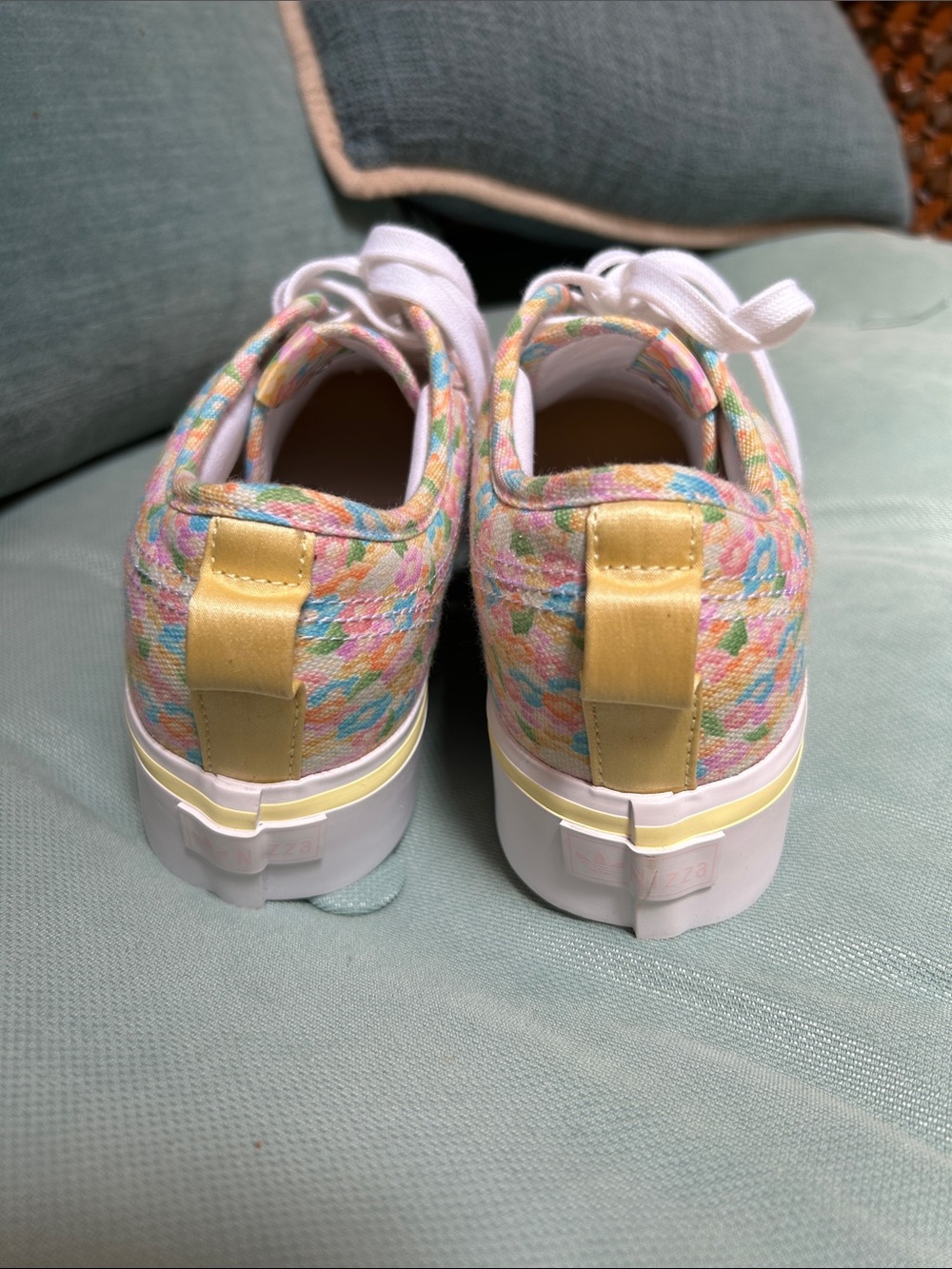 Disney Pastel Floral Canvas Sneakers in White & Multicolor - Picture 5 of 8